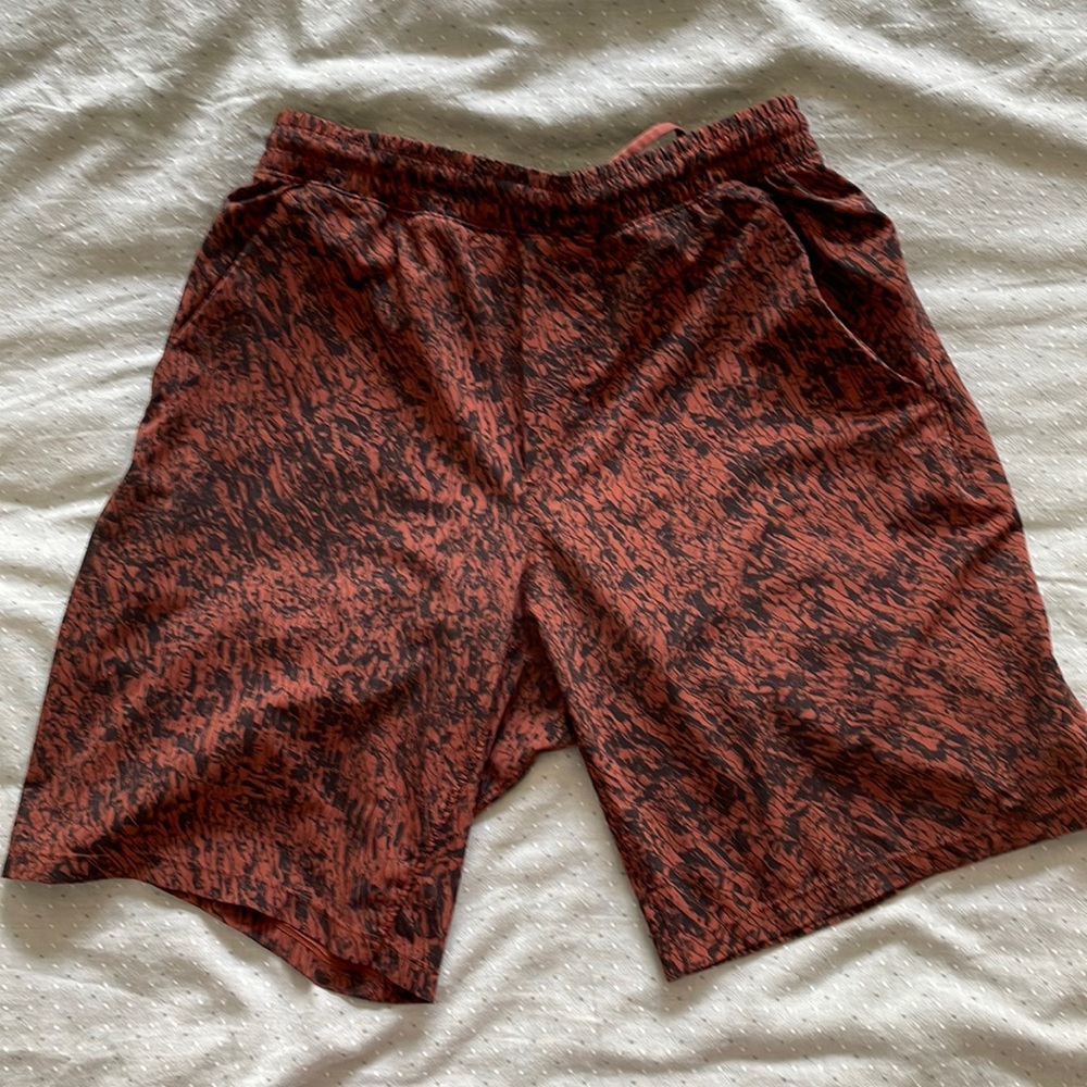 Lululemon lined pace breaker